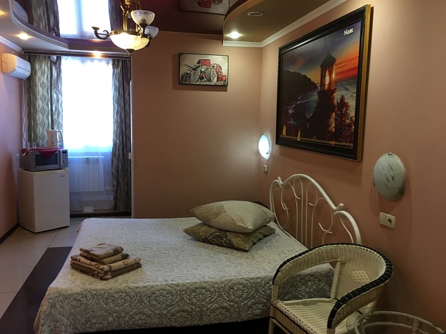 Однокомнатный номер с одной двуспальной кроватью (Полулюкс, повышенной комфортности)