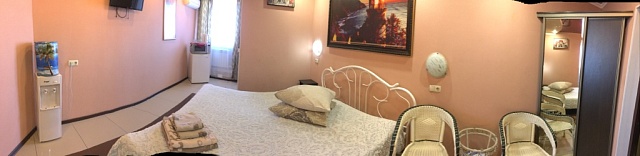 Однокомнатный номер с одной двуспальной кроватью (Полулюкс, повышенной комфортности)