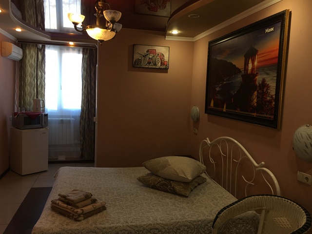 Однокомнатный номер с одной двуспальной кроватью (Полулюкс, повышенной комфортности)