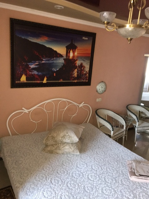 Однокомнатный номер с одной двуспальной кроватью (Полулюкс, повышенной комфортности)