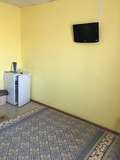 Однокомнатный номер с одной двуспальной кроватью (Эконом вариант)