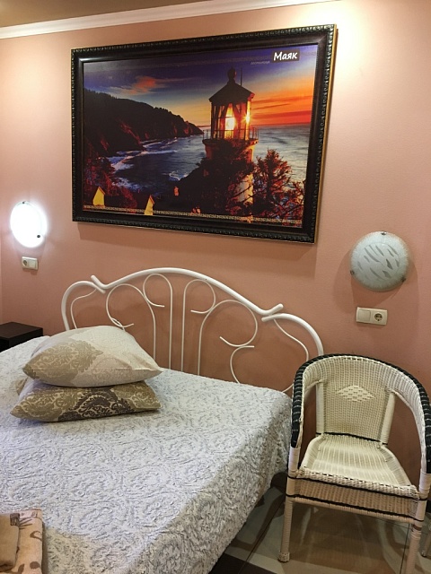 Однокомнатный номер с одной двуспальной кроватью (Полулюкс, повышенной комфортности)